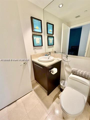 image Jade Ocean Condo28