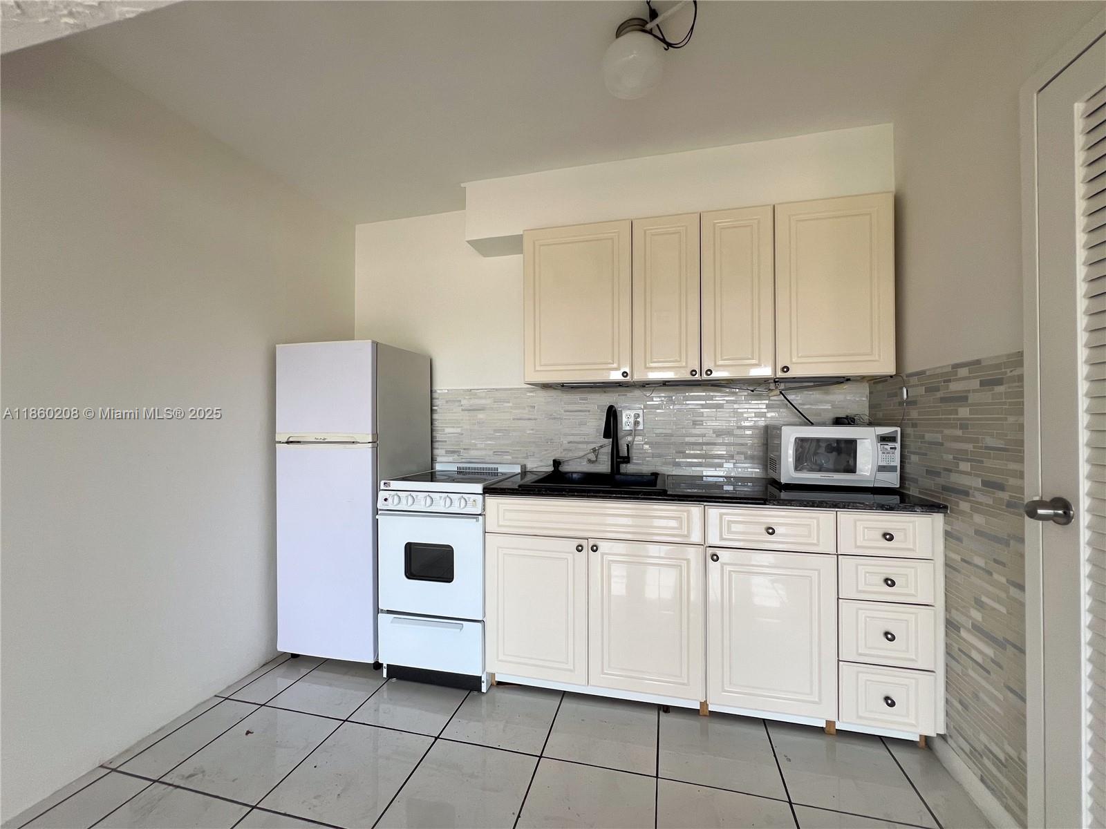 2200 E Hallandale Bch Blvd #603