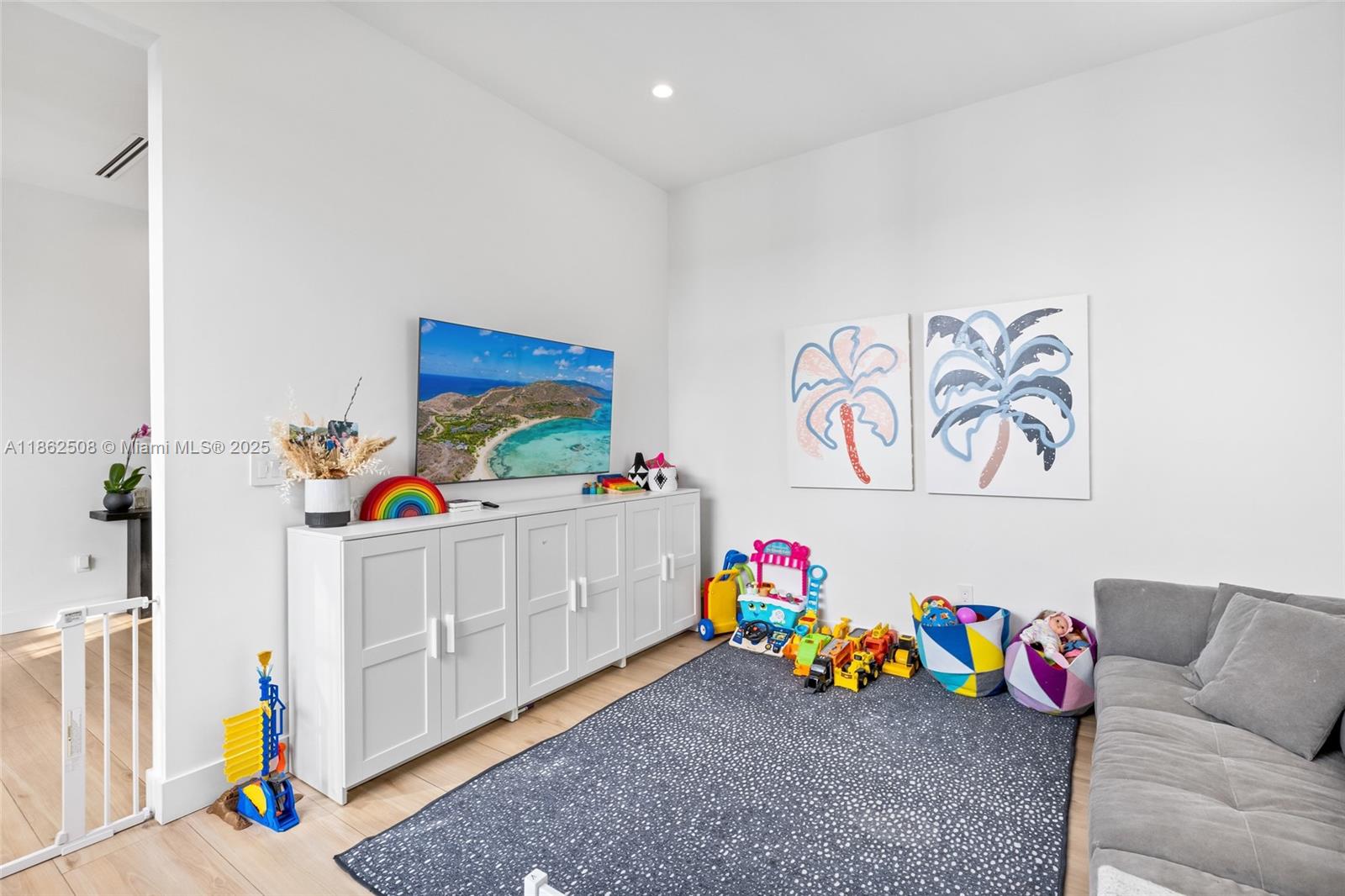 895 NE 76th St #895 Miami, FL 33138