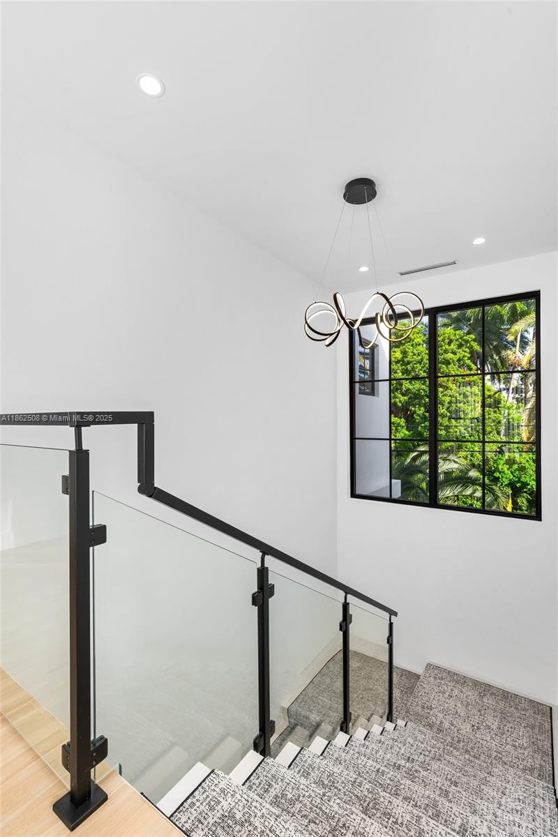 895 NE 76th St #895 Miami, FL 33138