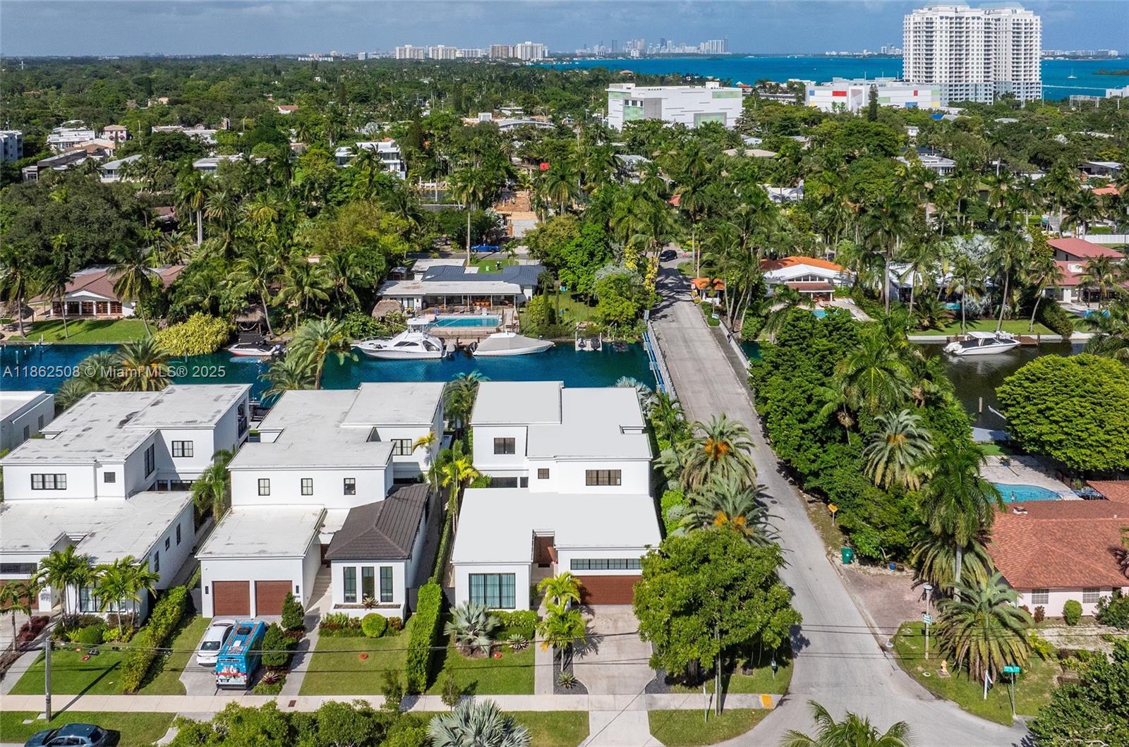 895 NE 76th St #895 Miami, FL 33138