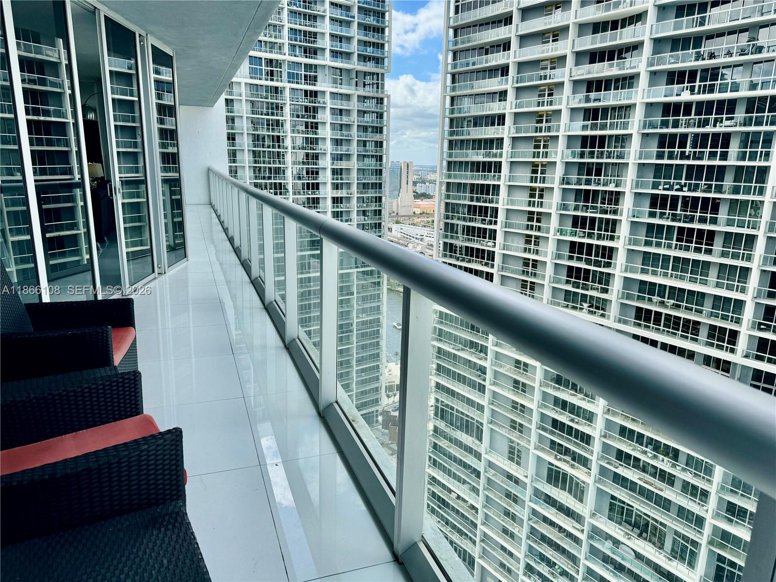 image Icon Brickell II23