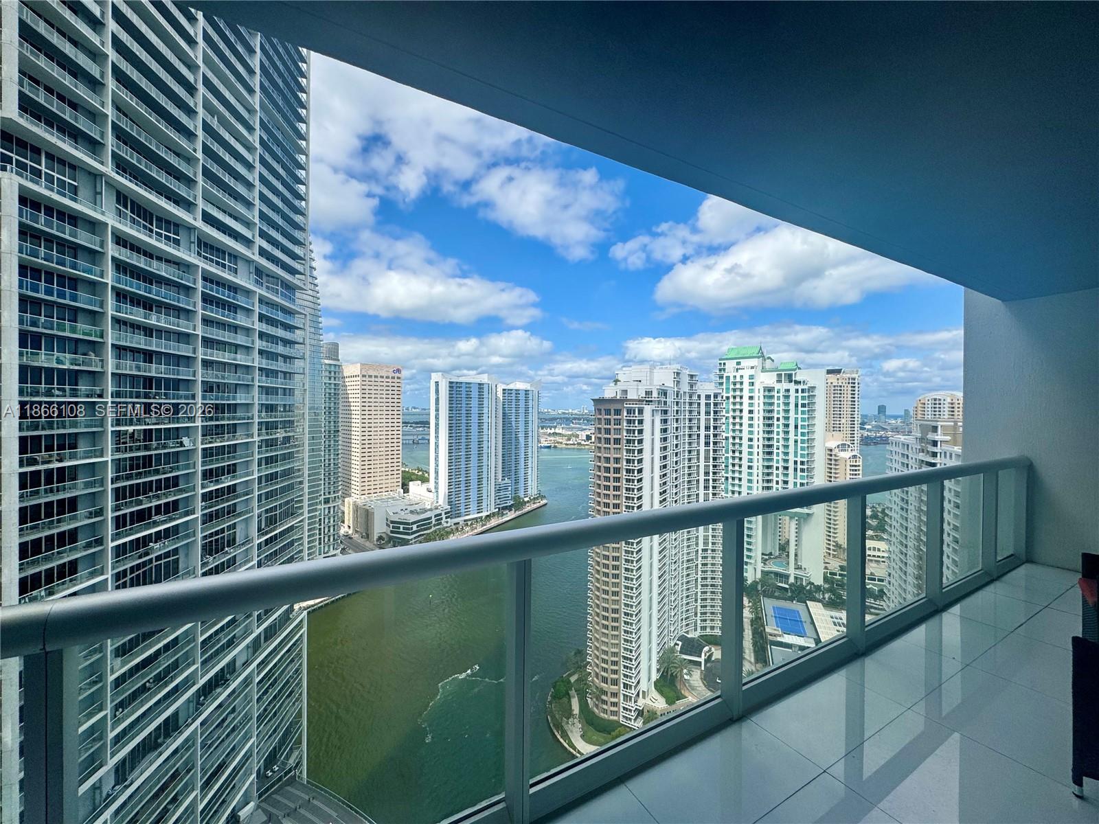 image Icon Brickell II36