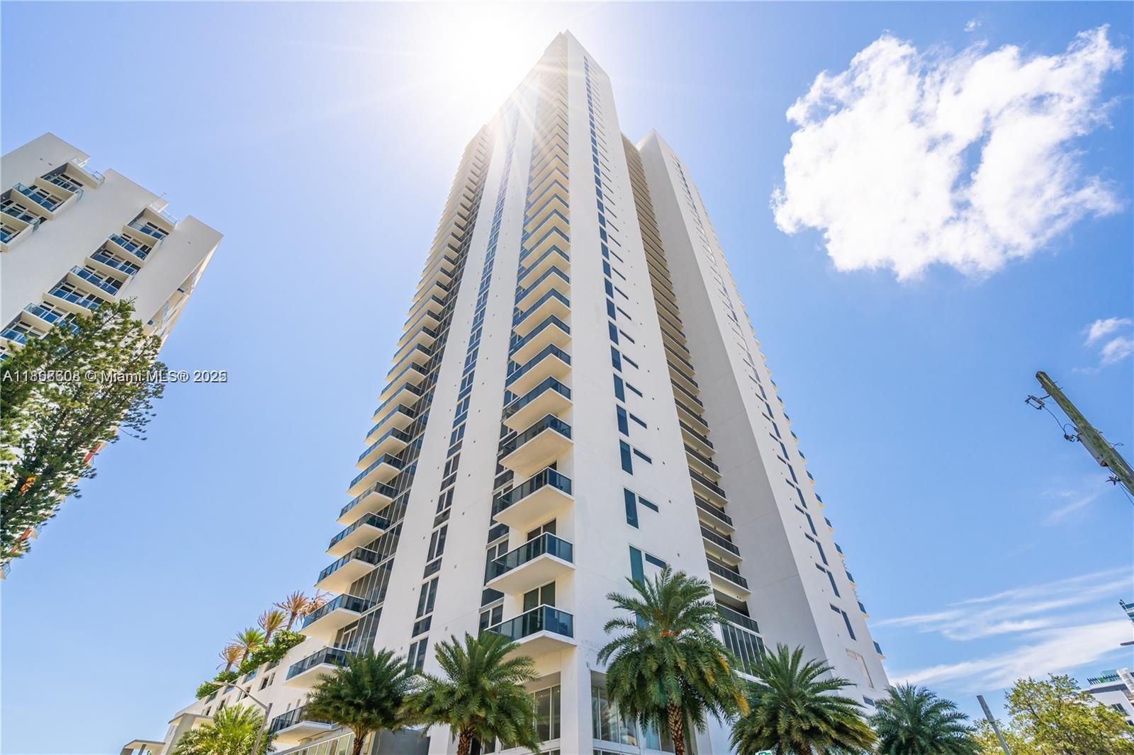 image Bay House Miami1