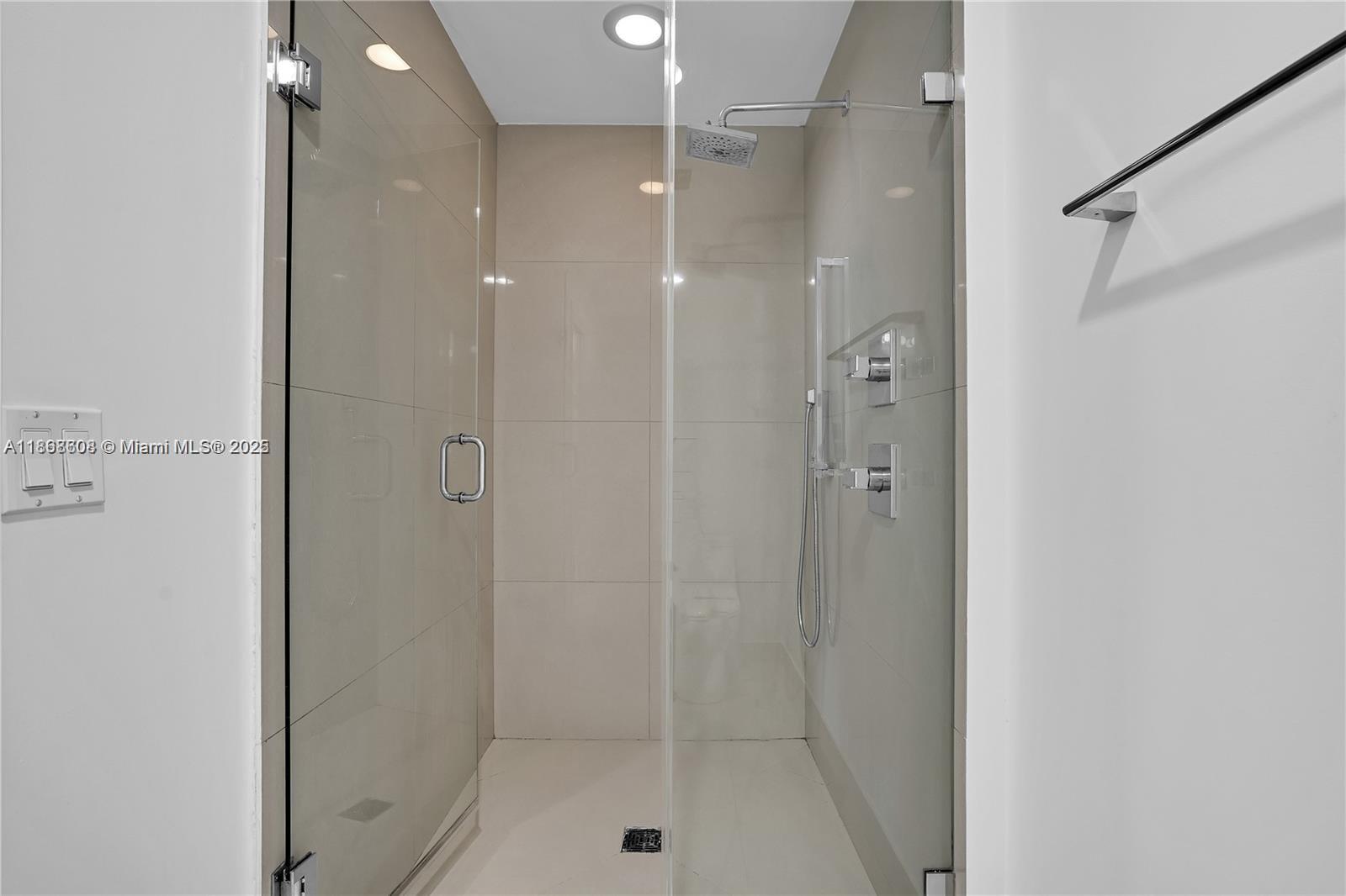 image Bay House Miami22