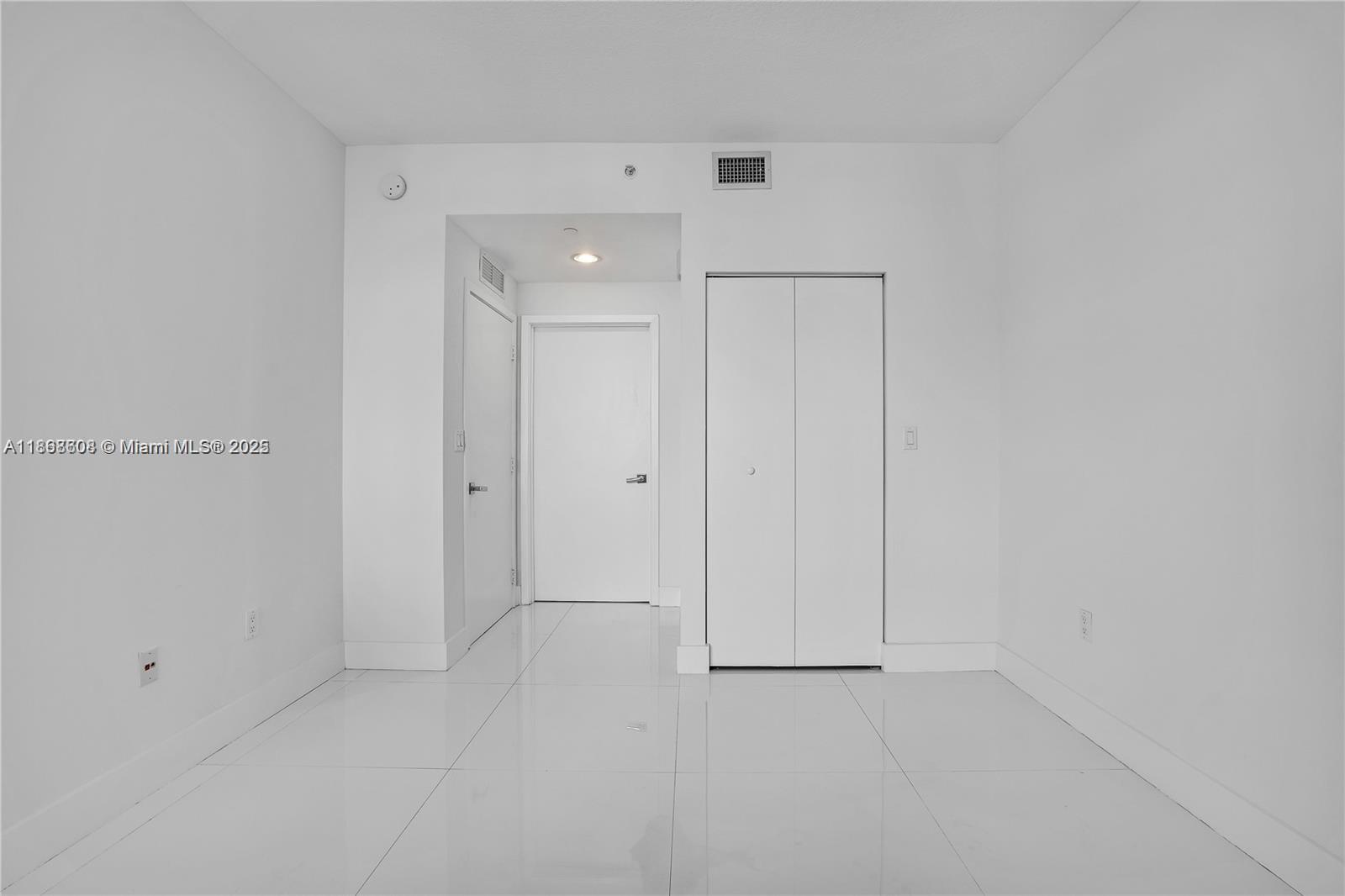 image Bay House Miami26