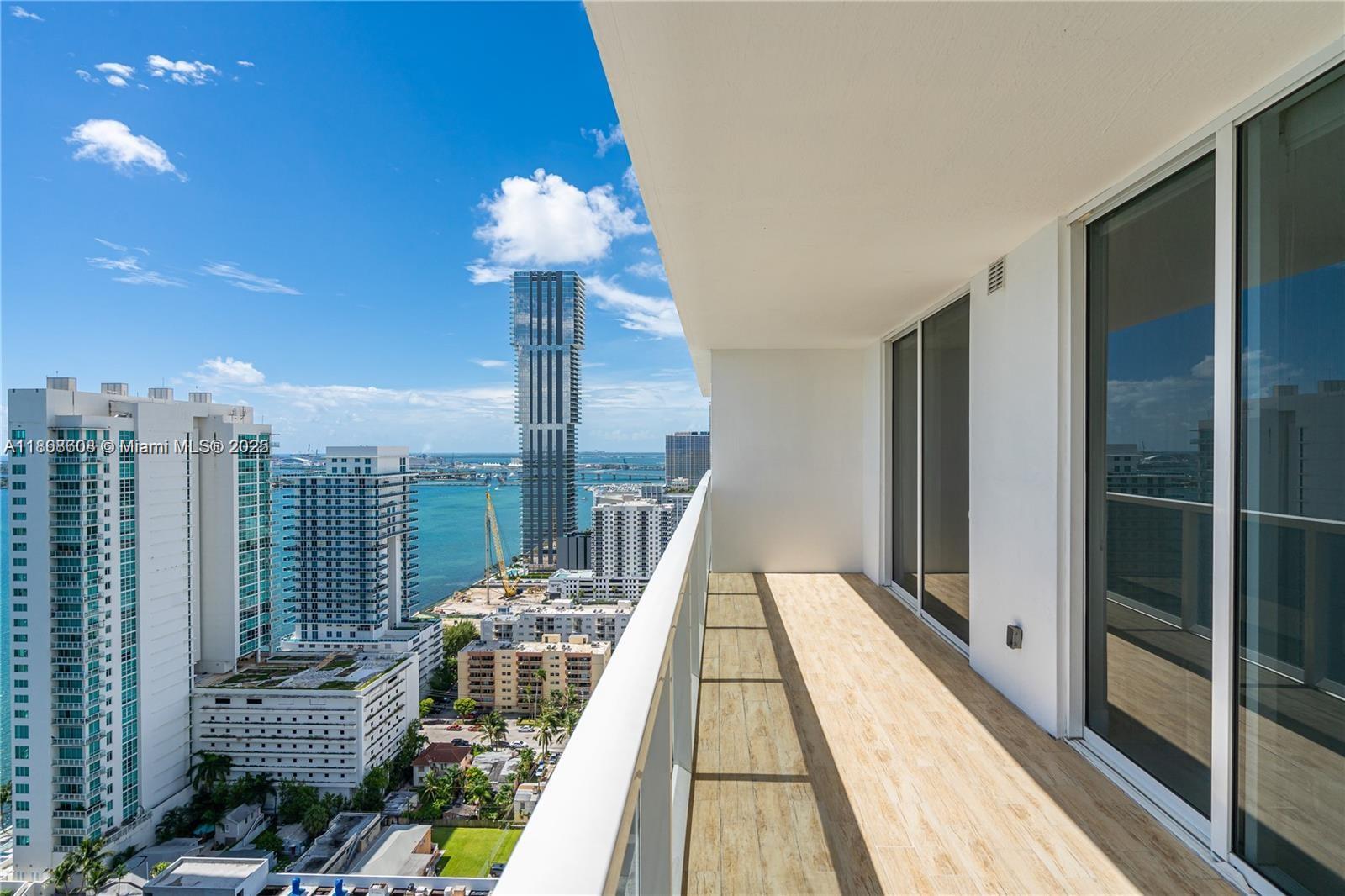 image Bay House Miami32