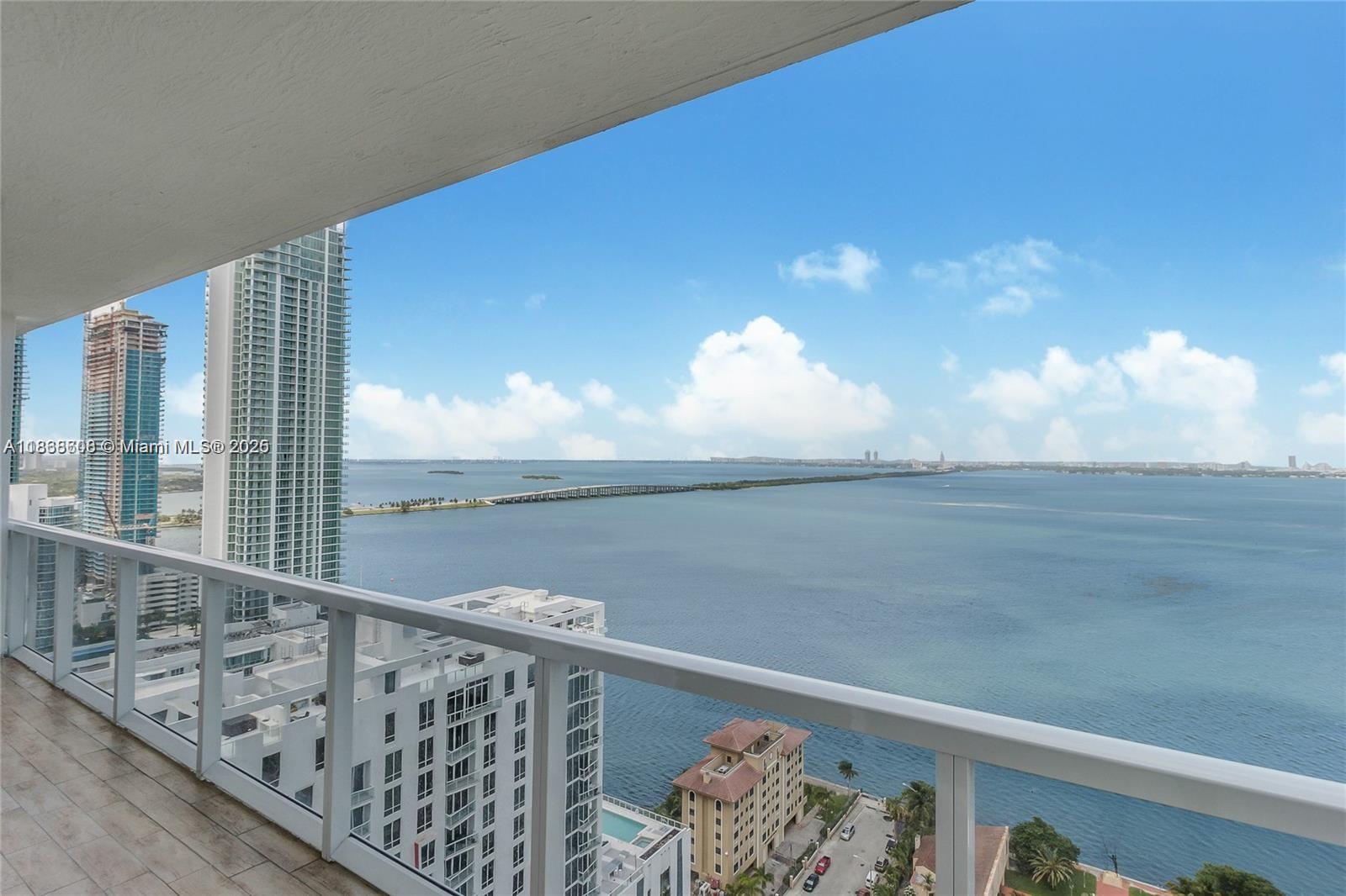 image Bay House Miami34