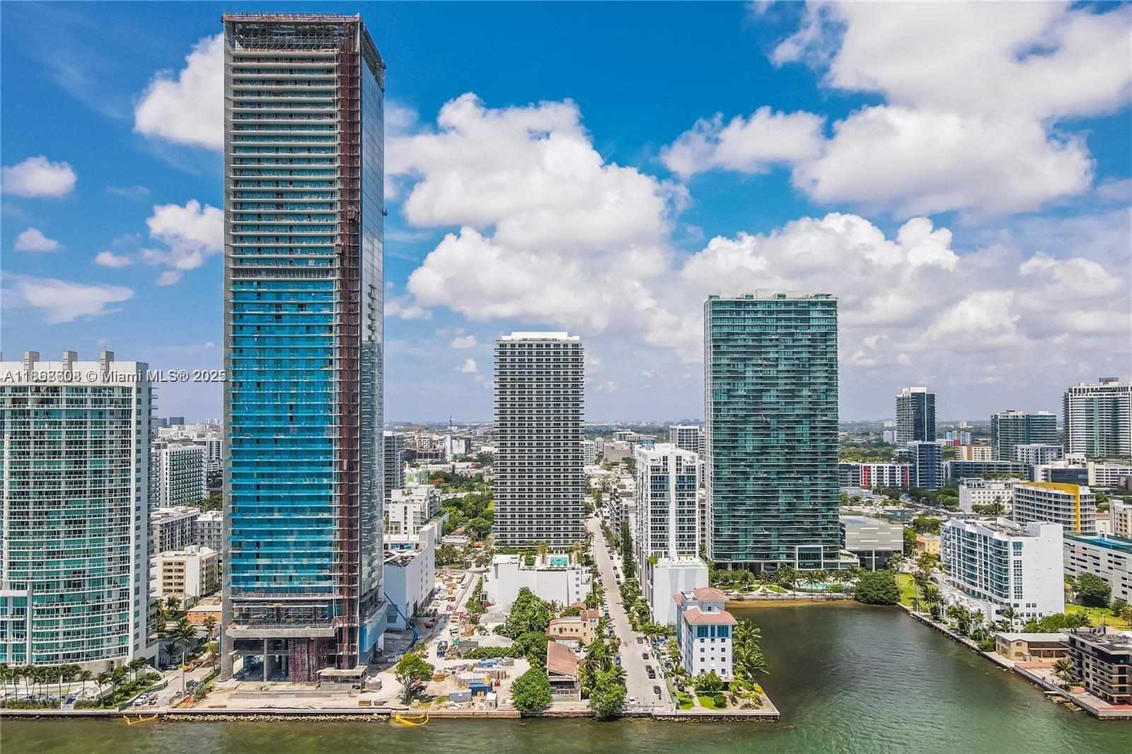 image Bay House Miami44