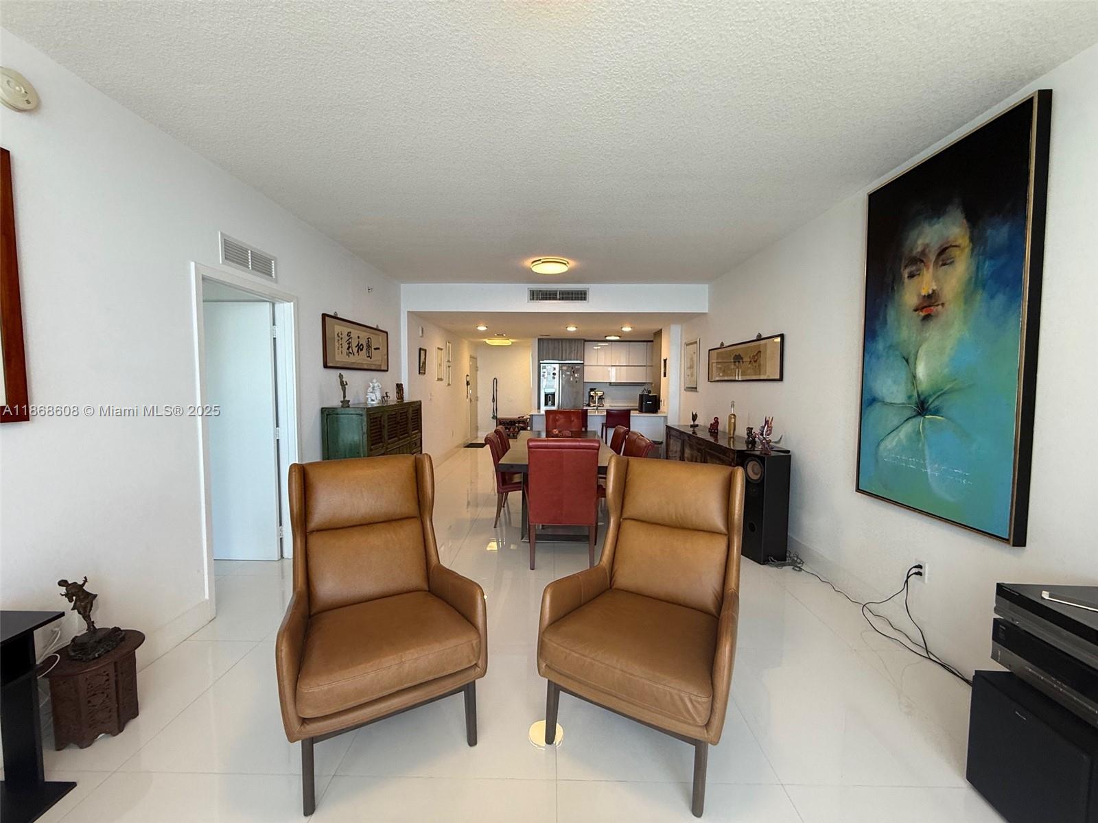 image Bay House Miami47