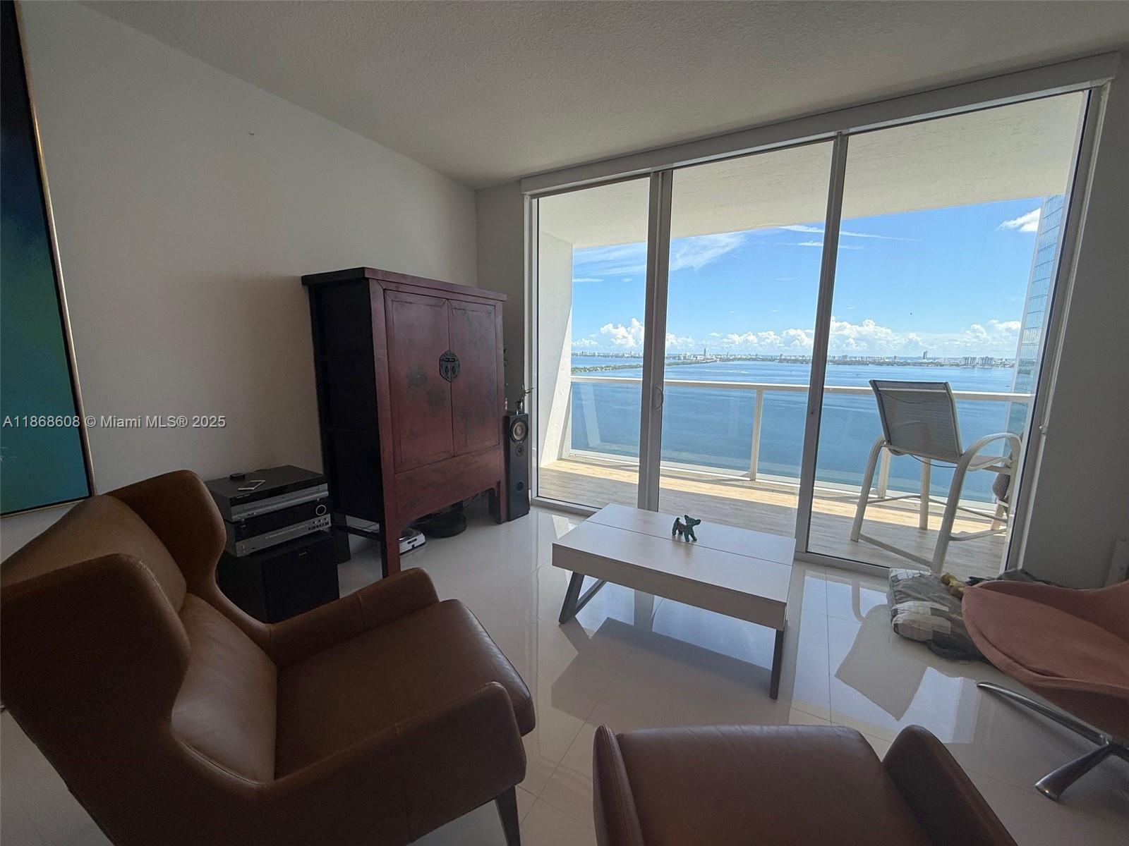 image Bay House Miami49