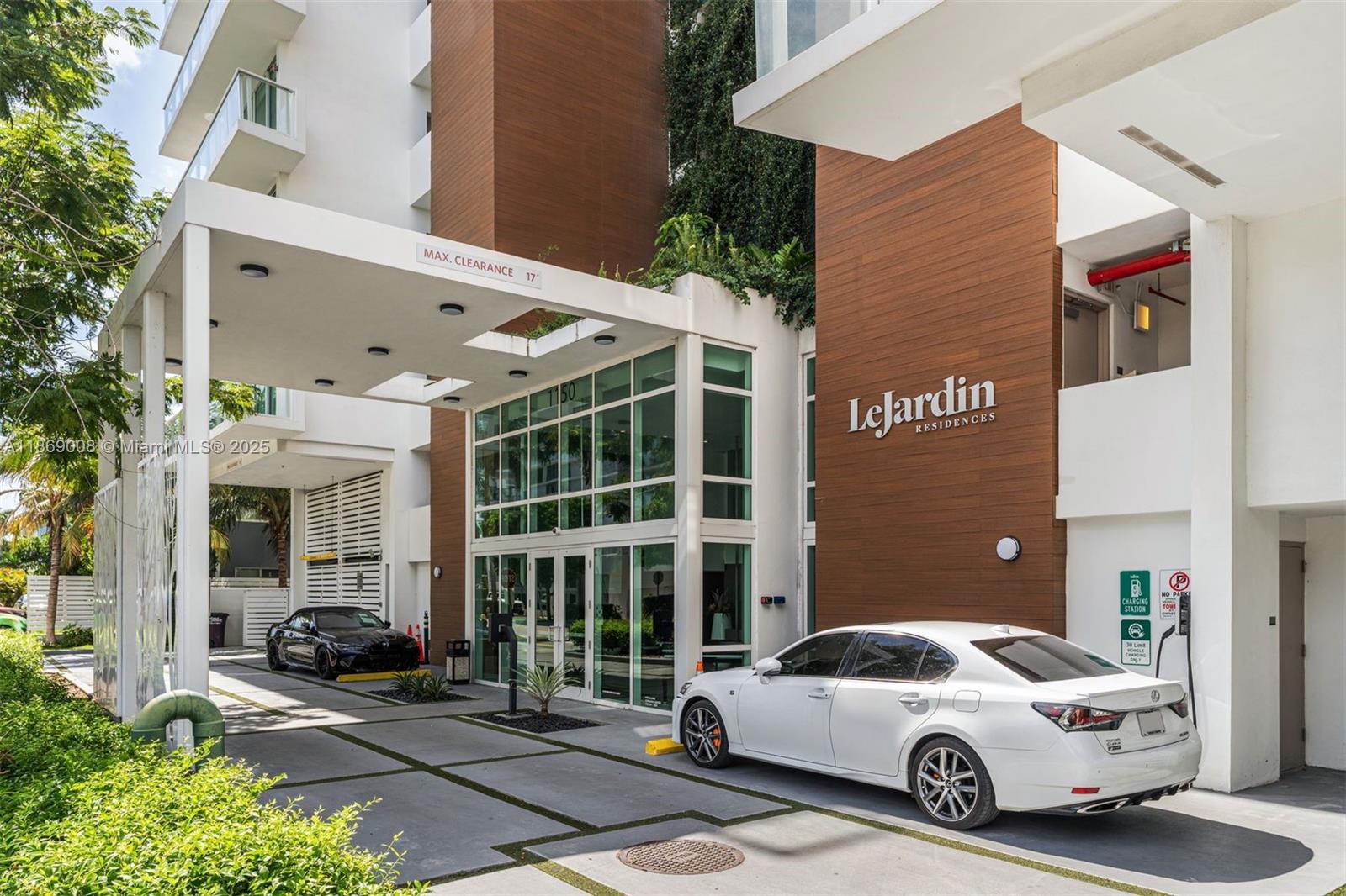 1150 102nd St #703 Bay Harbor Islands, FL 33154