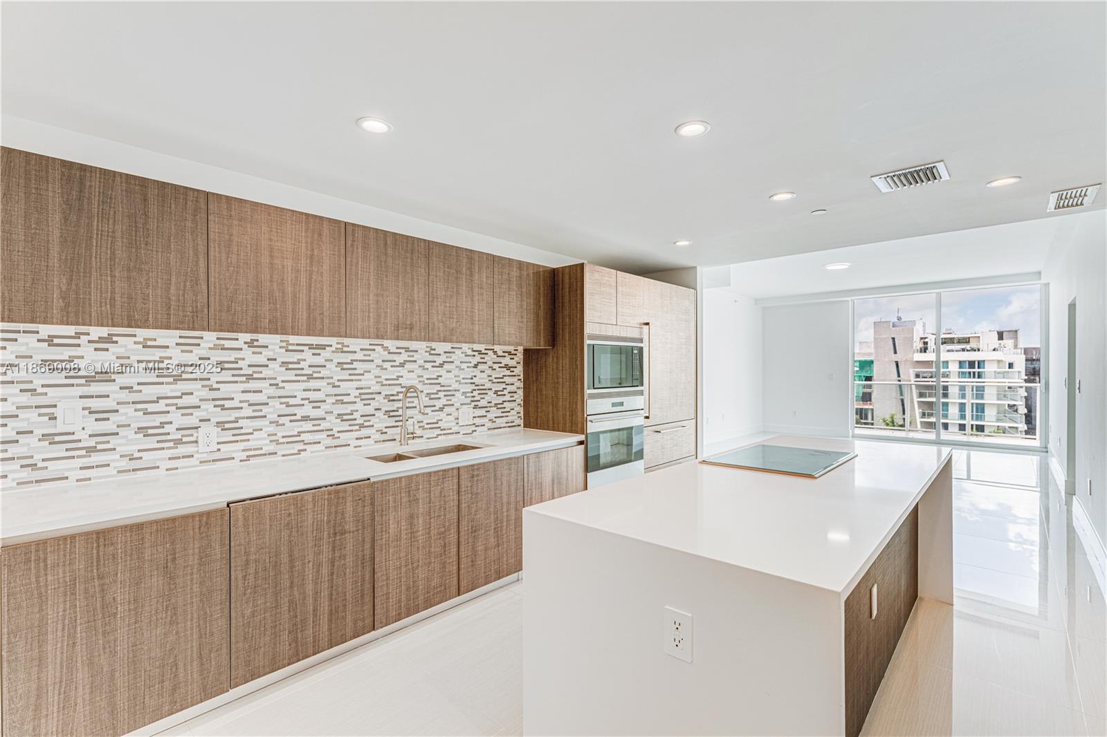 1150 102nd St #703 Bay Harbor Islands, FL 33154