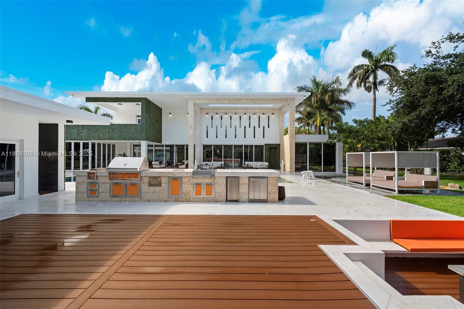 7450 SW 102nd St Pinecrest, FL 33156