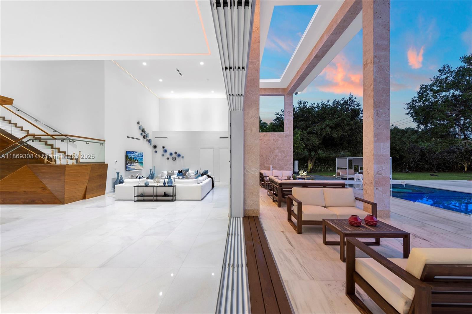 7450 SW 102nd St Pinecrest, FL 33156