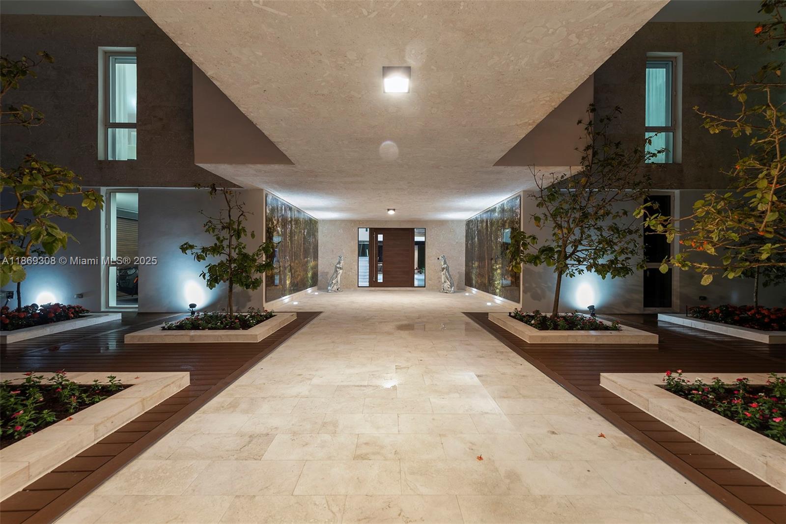 7450 SW 102nd St Pinecrest, FL 33156