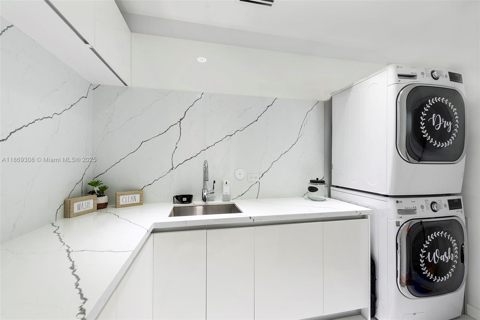 7450 SW 102nd St Pinecrest, FL 33156