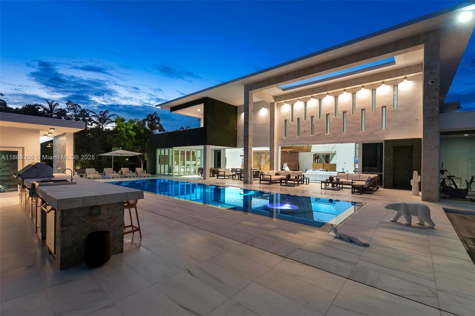 7450 SW 102nd St Pinecrest, FL 33156