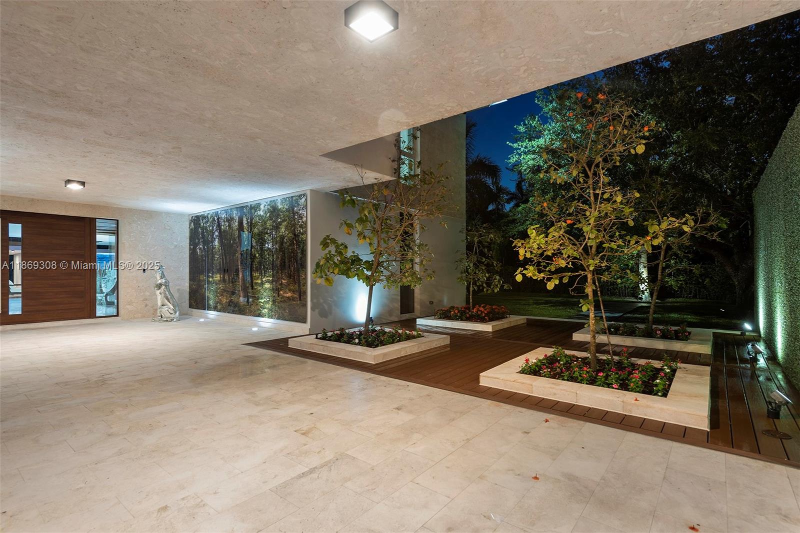 7450 SW 102nd St Pinecrest, FL 33156