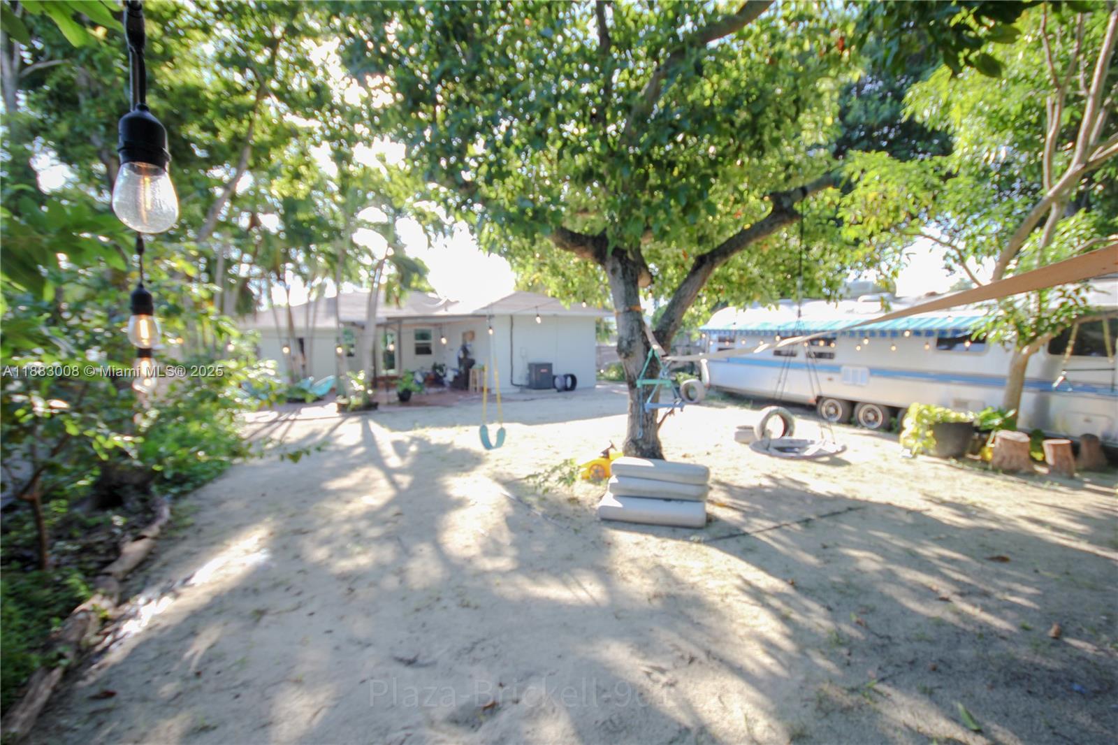 2754 SW 36th Ave Miami, FL 33133