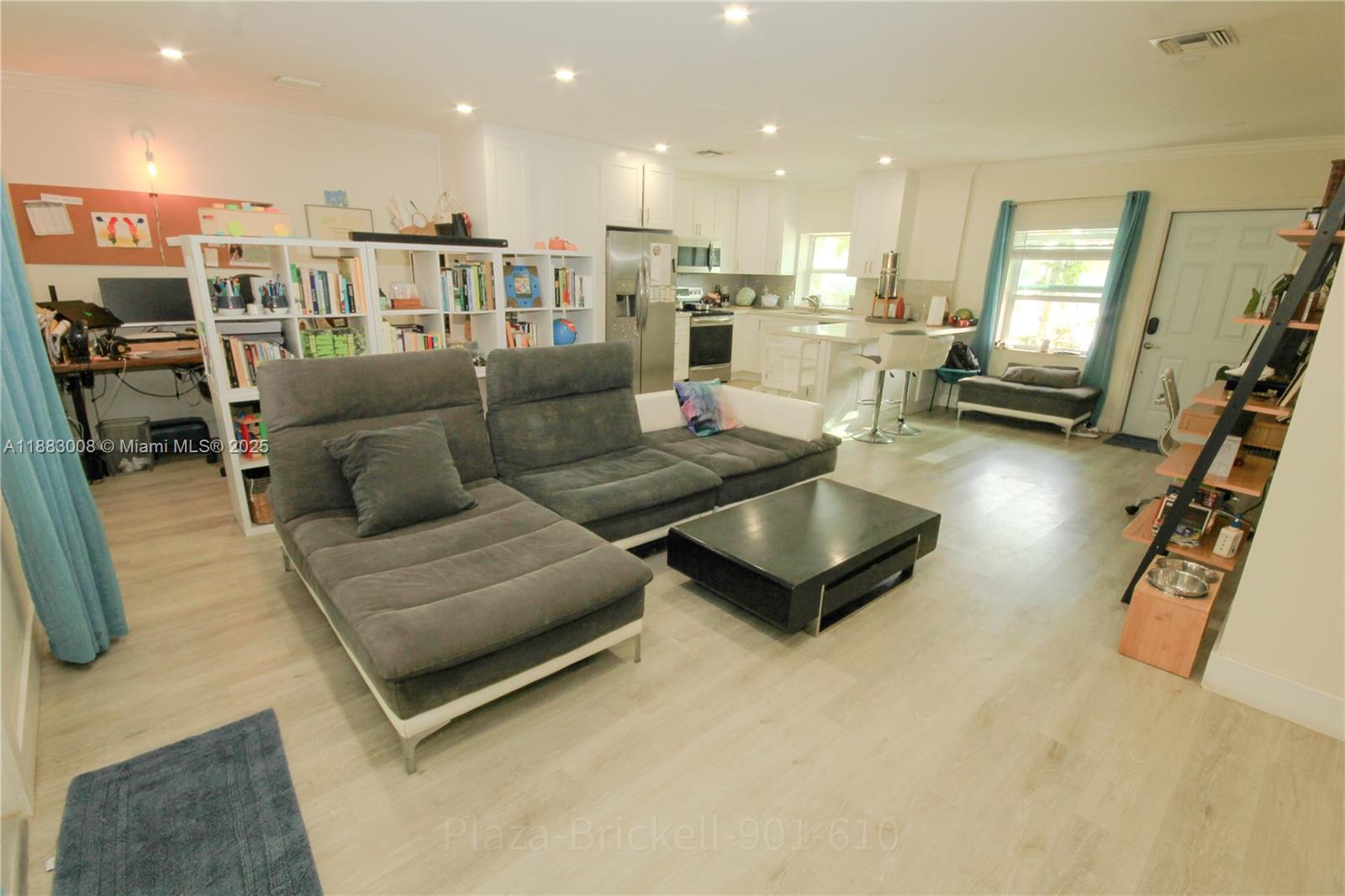 2754 SW 36th Ave Miami, FL 33133