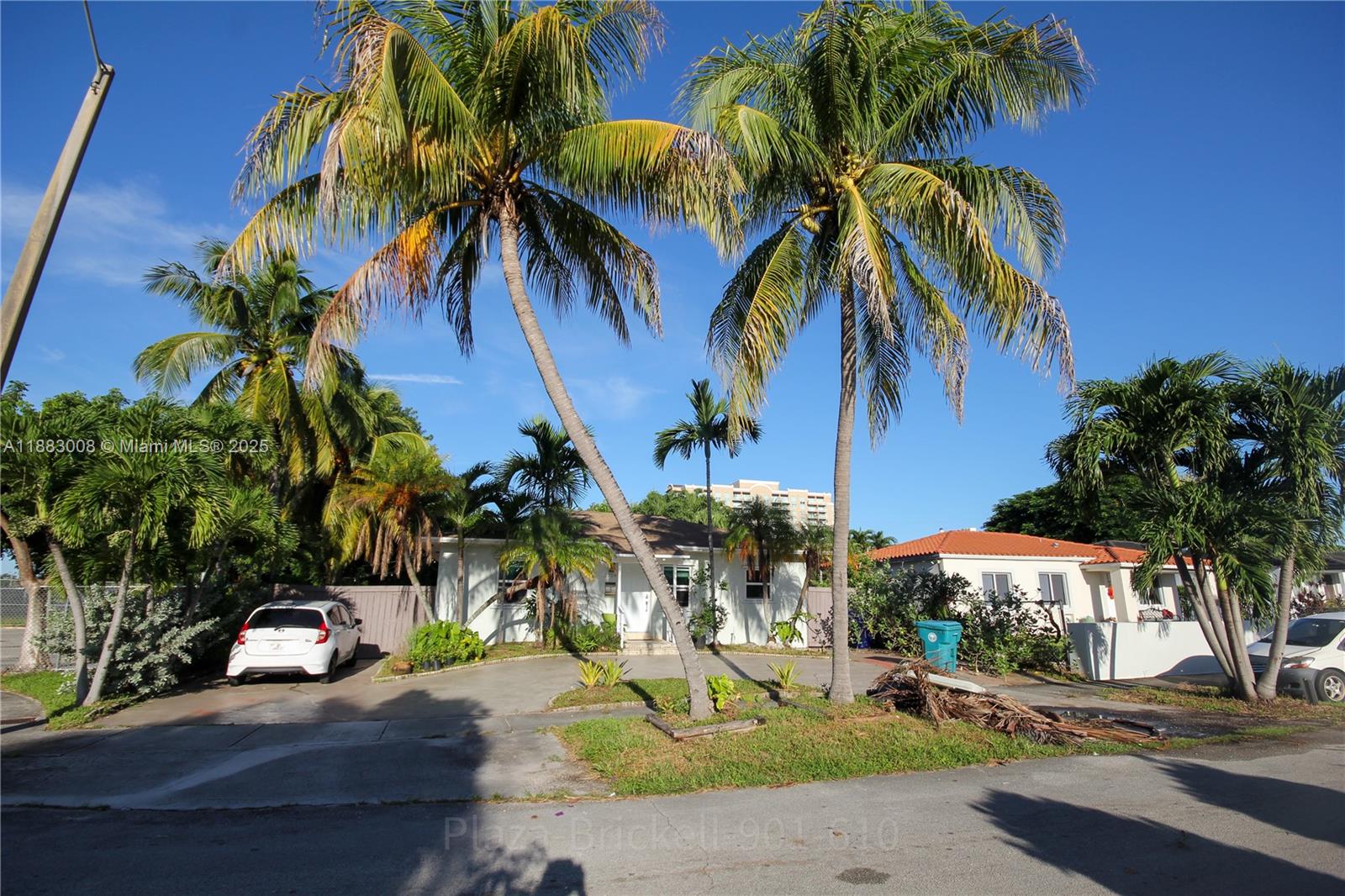 2754 SW 36th Ave Miami, FL 33133