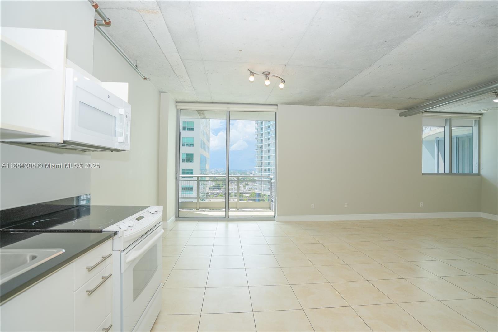 image Neo Vertika Condo15