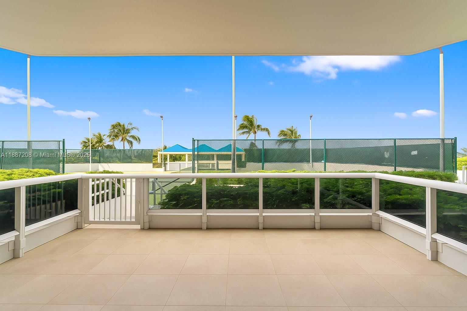 image Blue Diamond Condo1