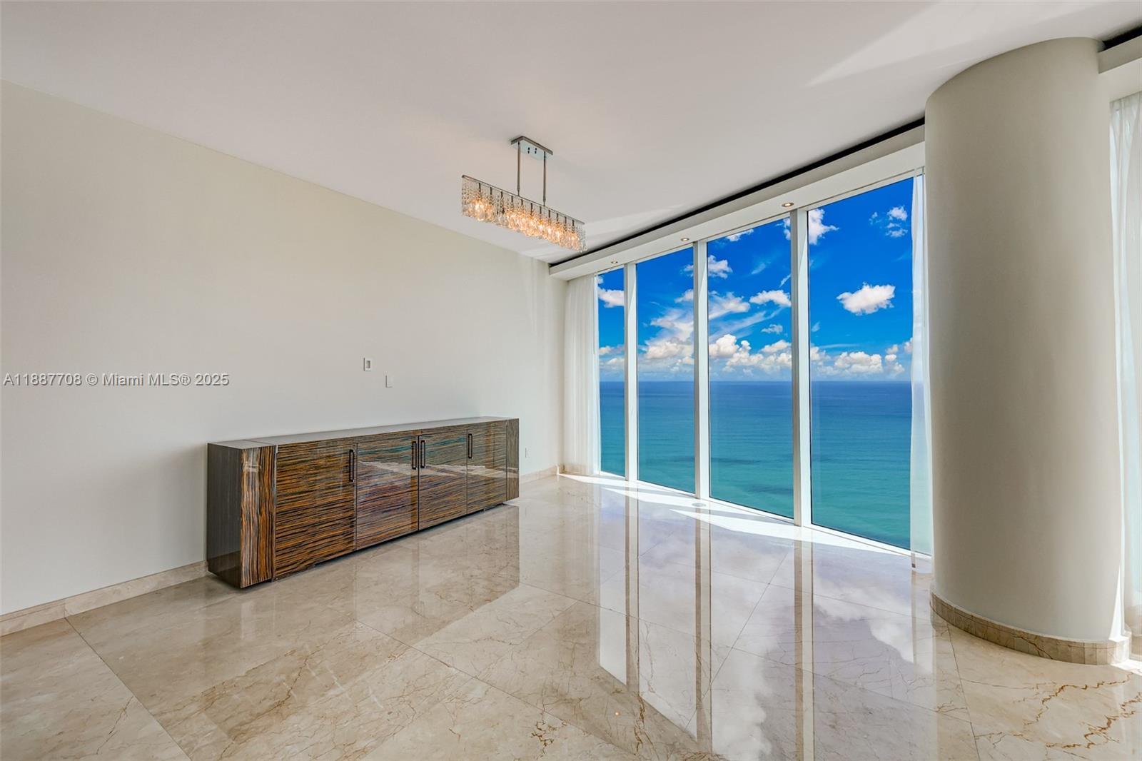 2711 S Ocean Dr #3705 Hollywood, FL 33019