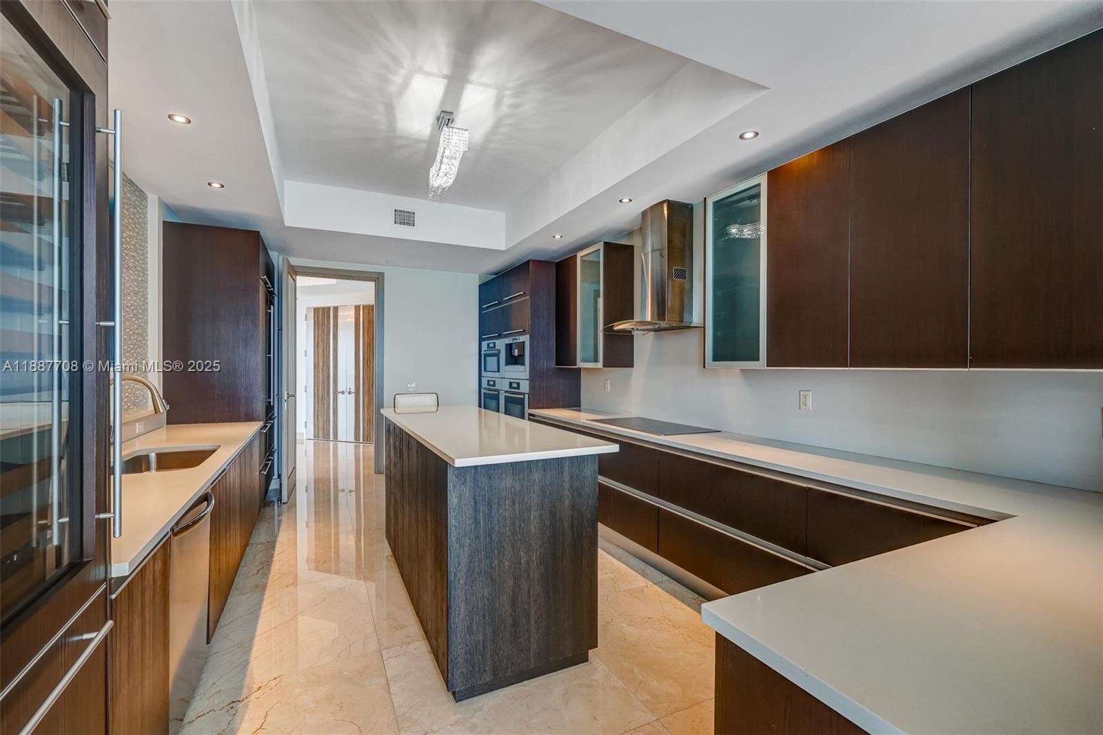 2711 S Ocean Dr #3705 Hollywood, FL 33019