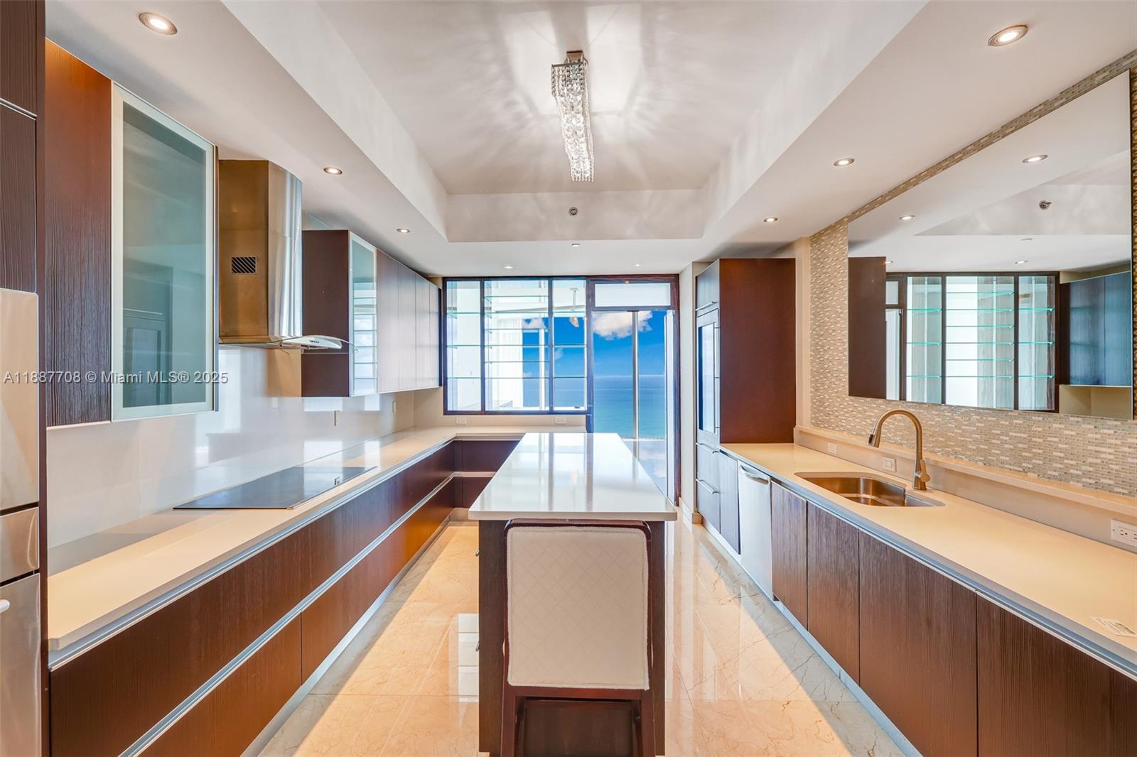 2711 S Ocean Dr #3705 Hollywood, FL 33019