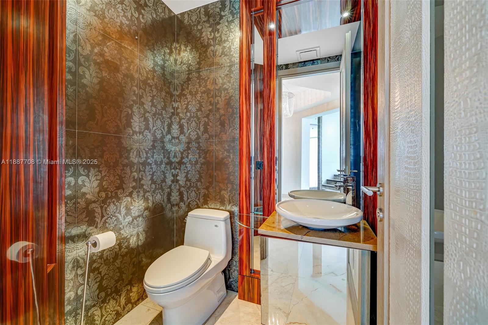 2711 S Ocean Dr #3705 Hollywood, FL 33019