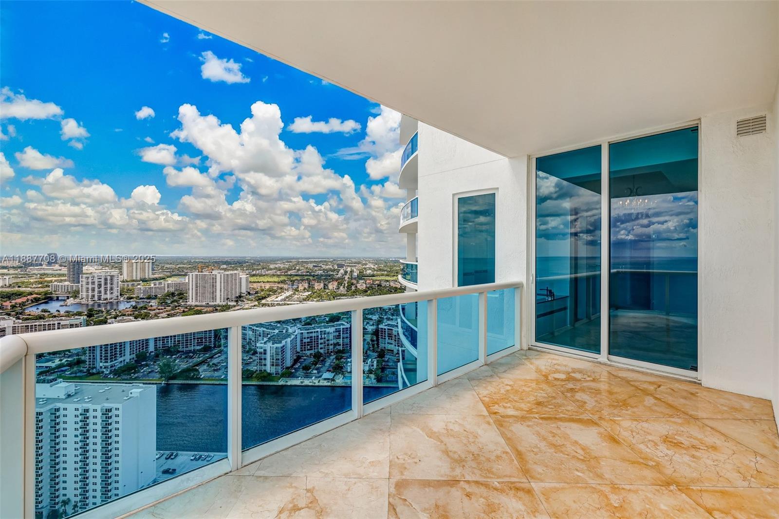 2711 S Ocean Dr #3705 Hollywood, FL 33019