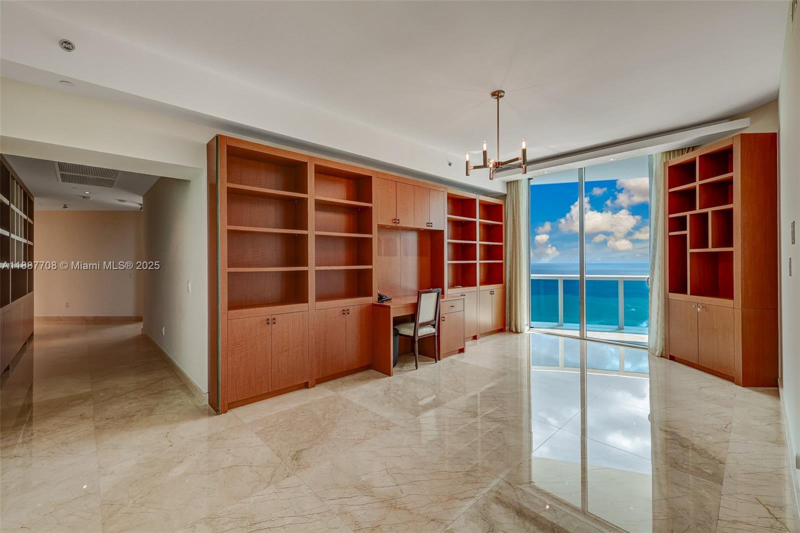 2711 S Ocean Dr #3705 Hollywood, FL 33019