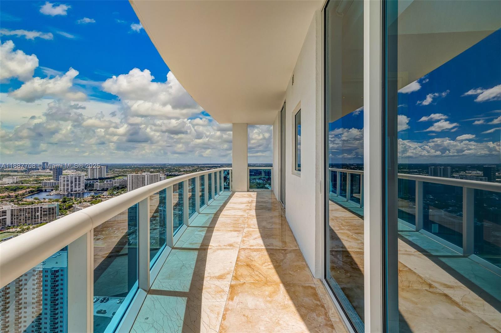 2711 S Ocean Dr #3705 Hollywood, FL 33019