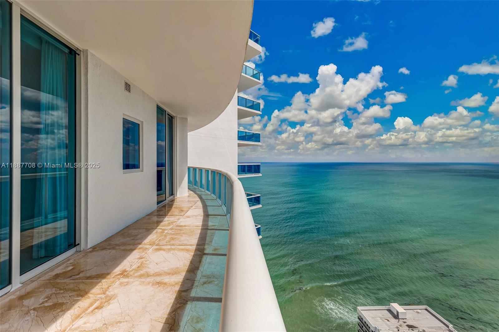 2711 S Ocean Dr #3705 Hollywood, FL 33019