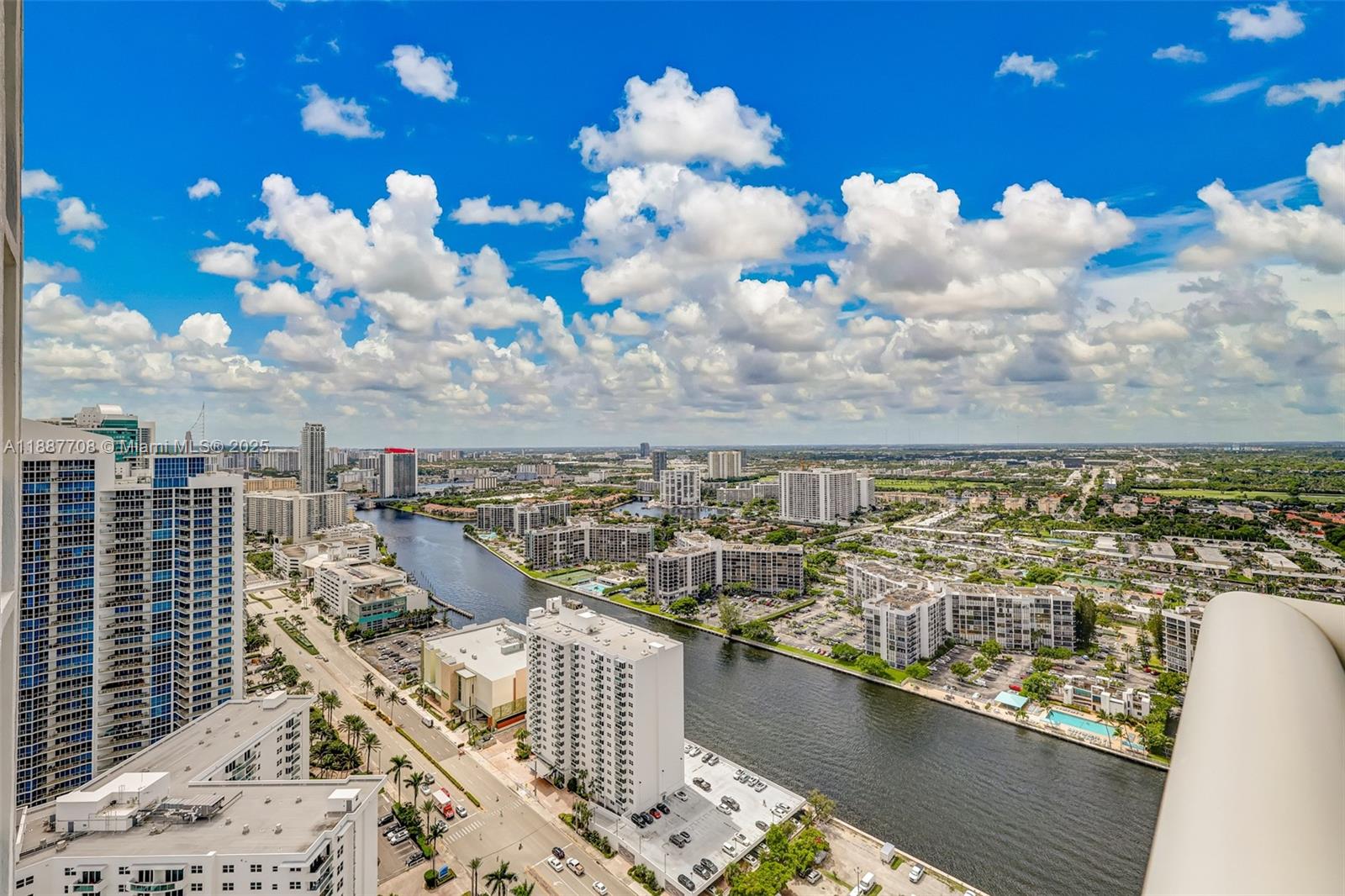 2711 S Ocean Dr #3705 Hollywood, FL 33019