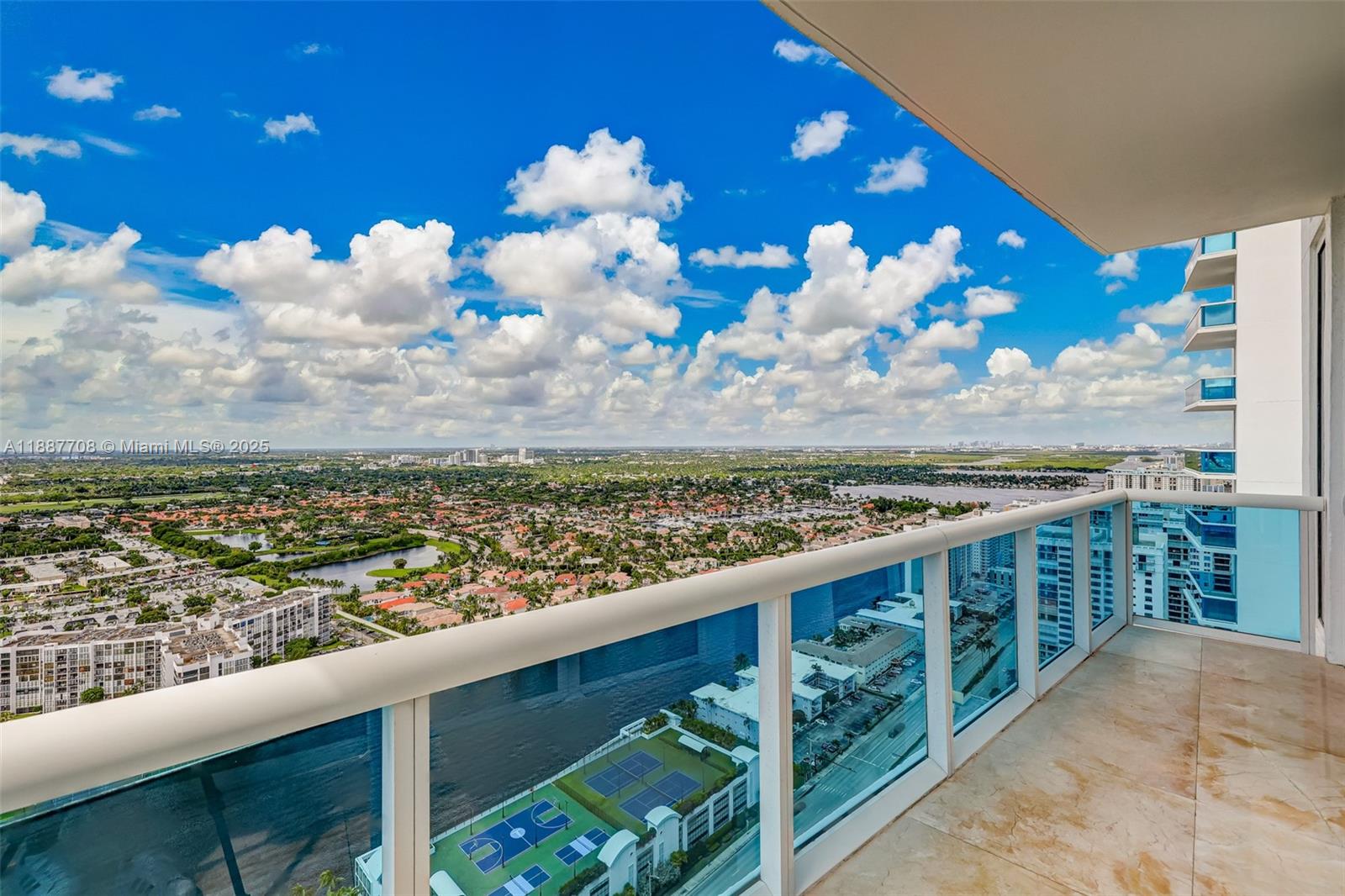 2711 S Ocean Dr #3705 Hollywood, FL 33019