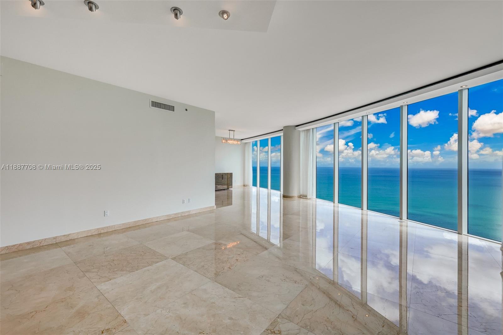 2711 S Ocean Dr #3705 Hollywood, FL 33019