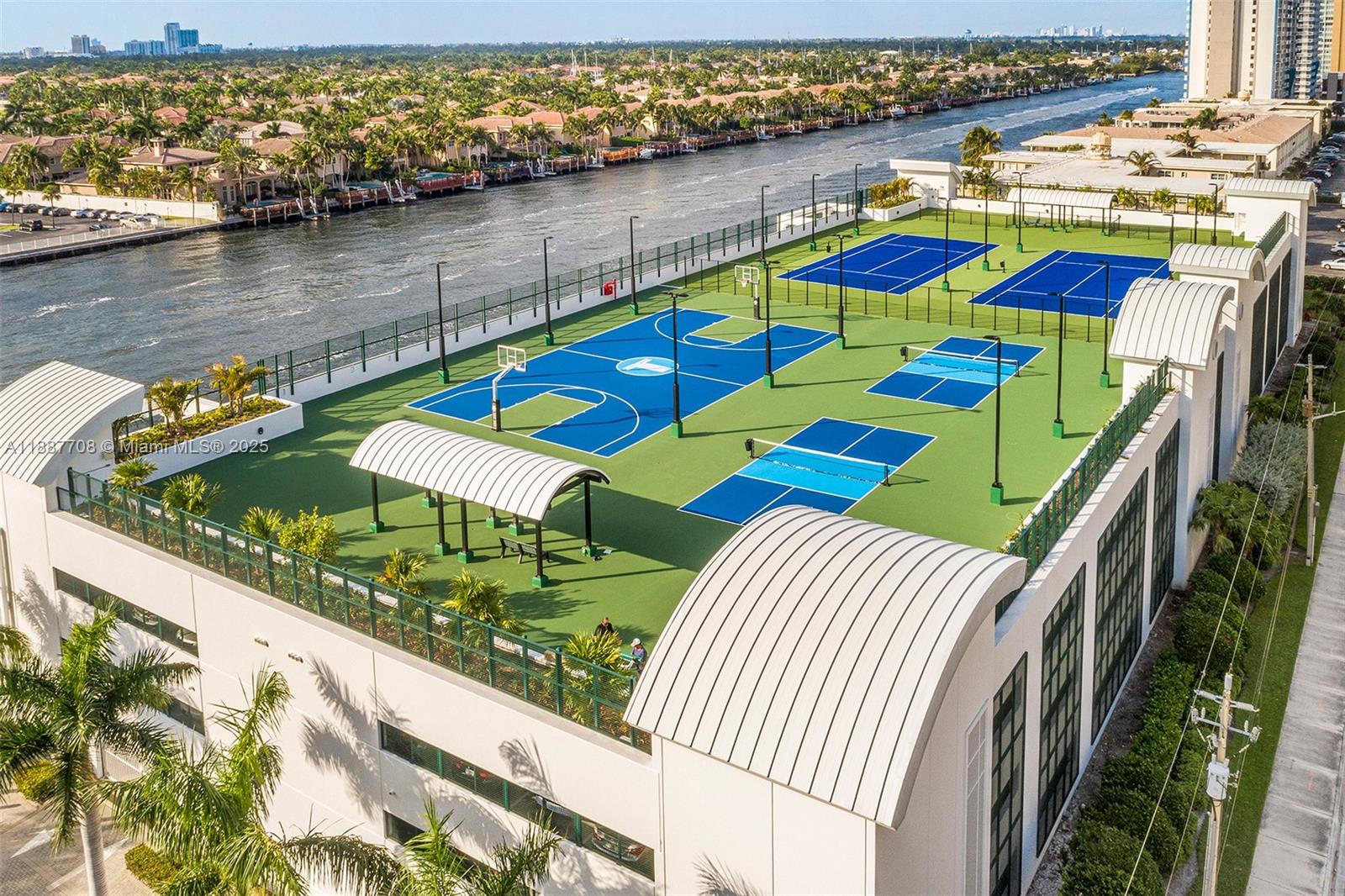 2711 S Ocean Dr #3705 Hollywood, FL 33019