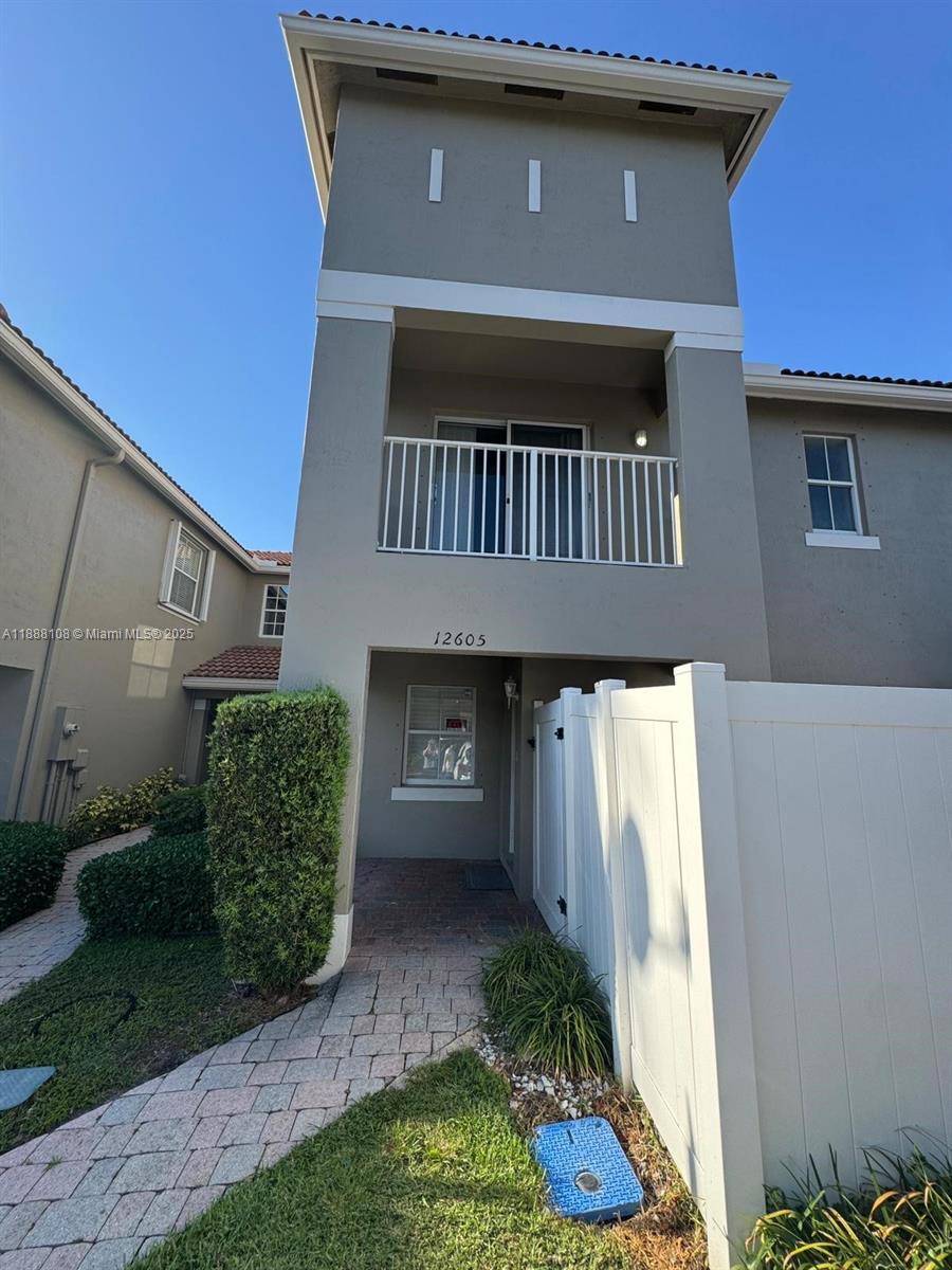 12605 SW 54th Ct #12605