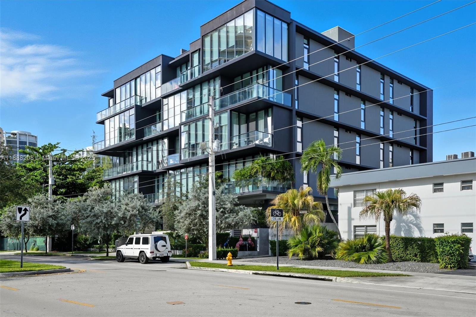 3156 SW 27th Ave #203