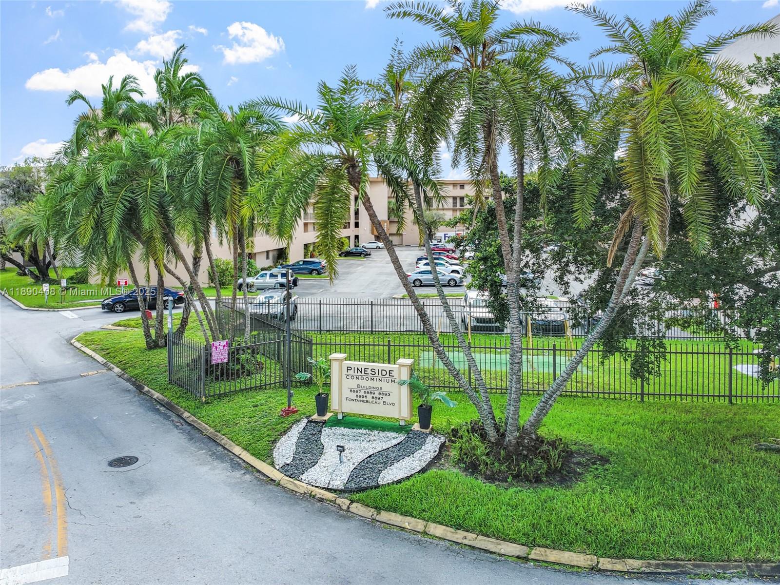 8895 Fontainebleau Blvd #107