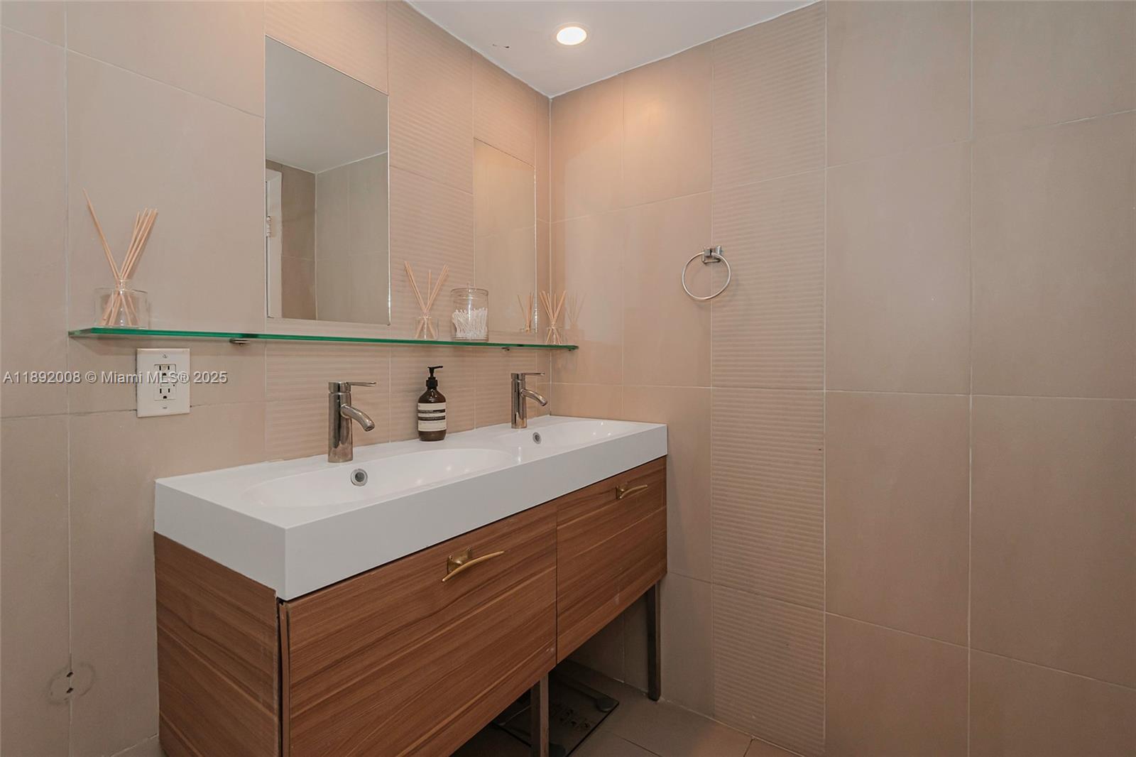 image Roney Palace26