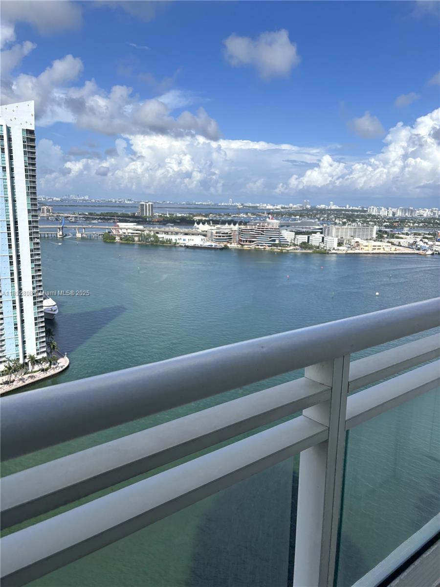 900 Brickell Key Blvd #2602 Miami, FL 33131