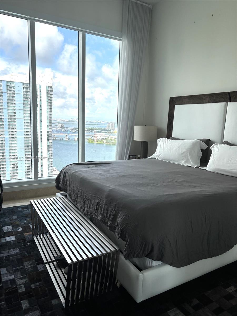 900 Brickell Key Blvd #2602 Miami, FL 33131