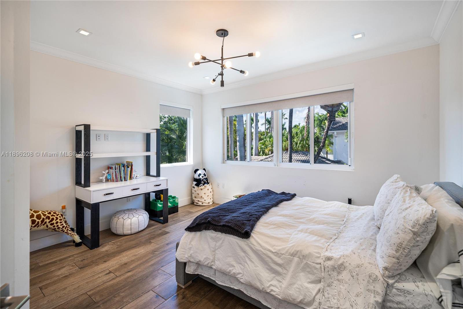 3703 NE 199th St Aventura, FL 33180