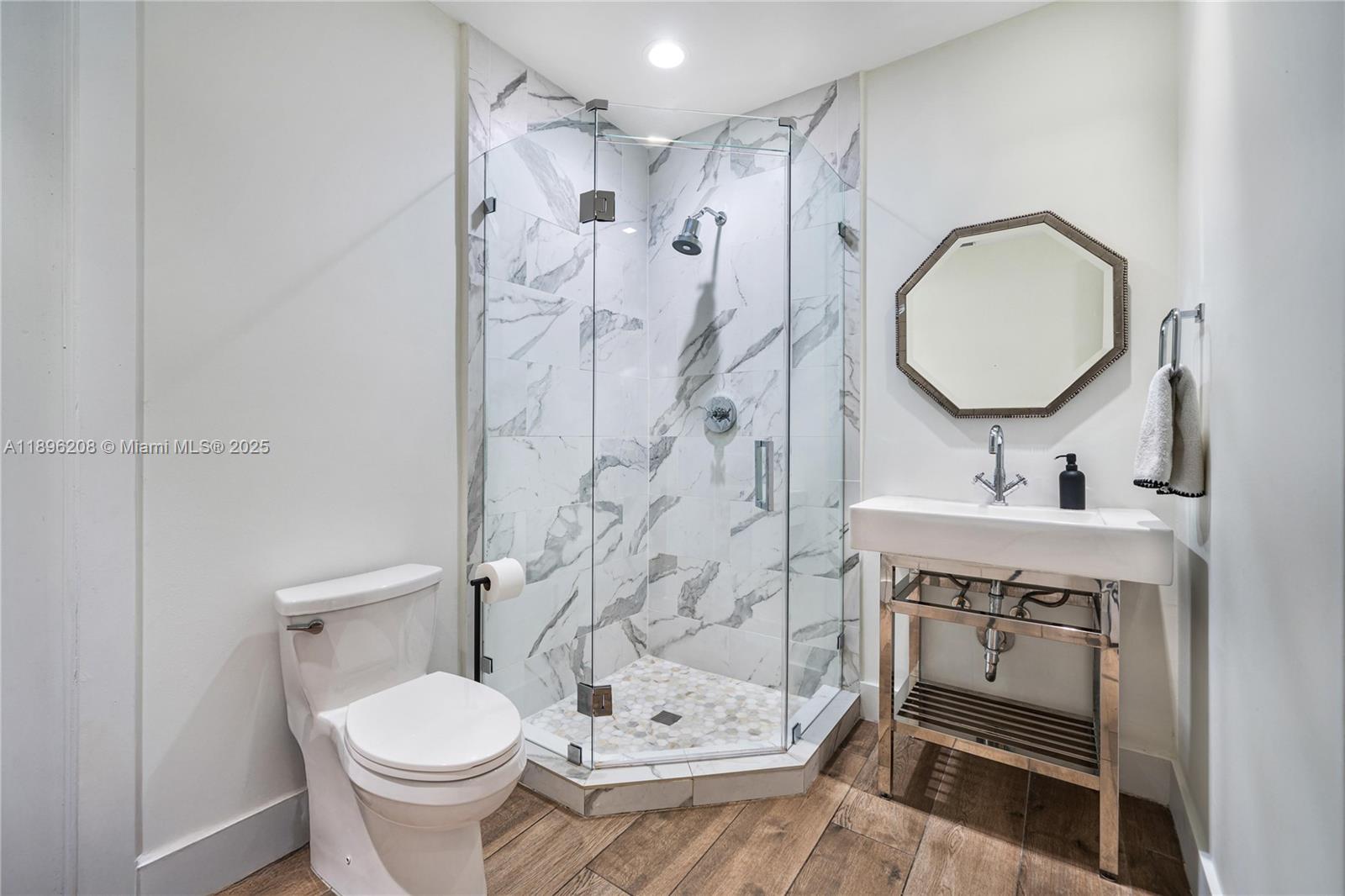 3703 NE 199th St Aventura, FL 33180