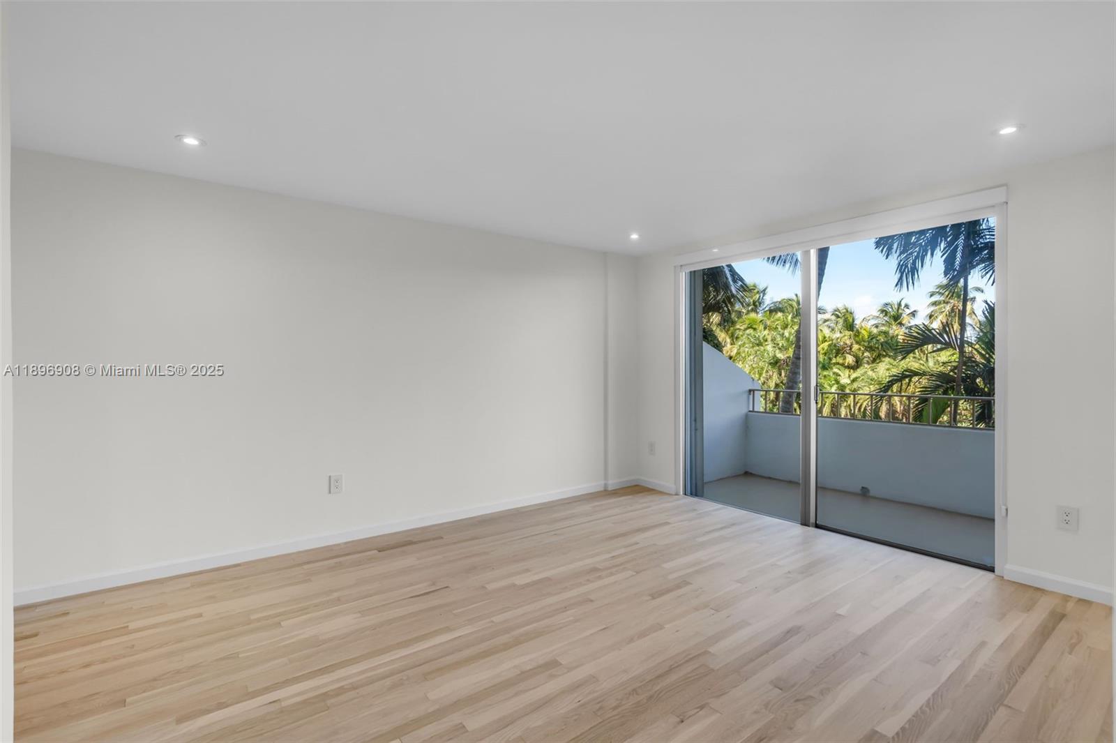 image Commodore Club West10