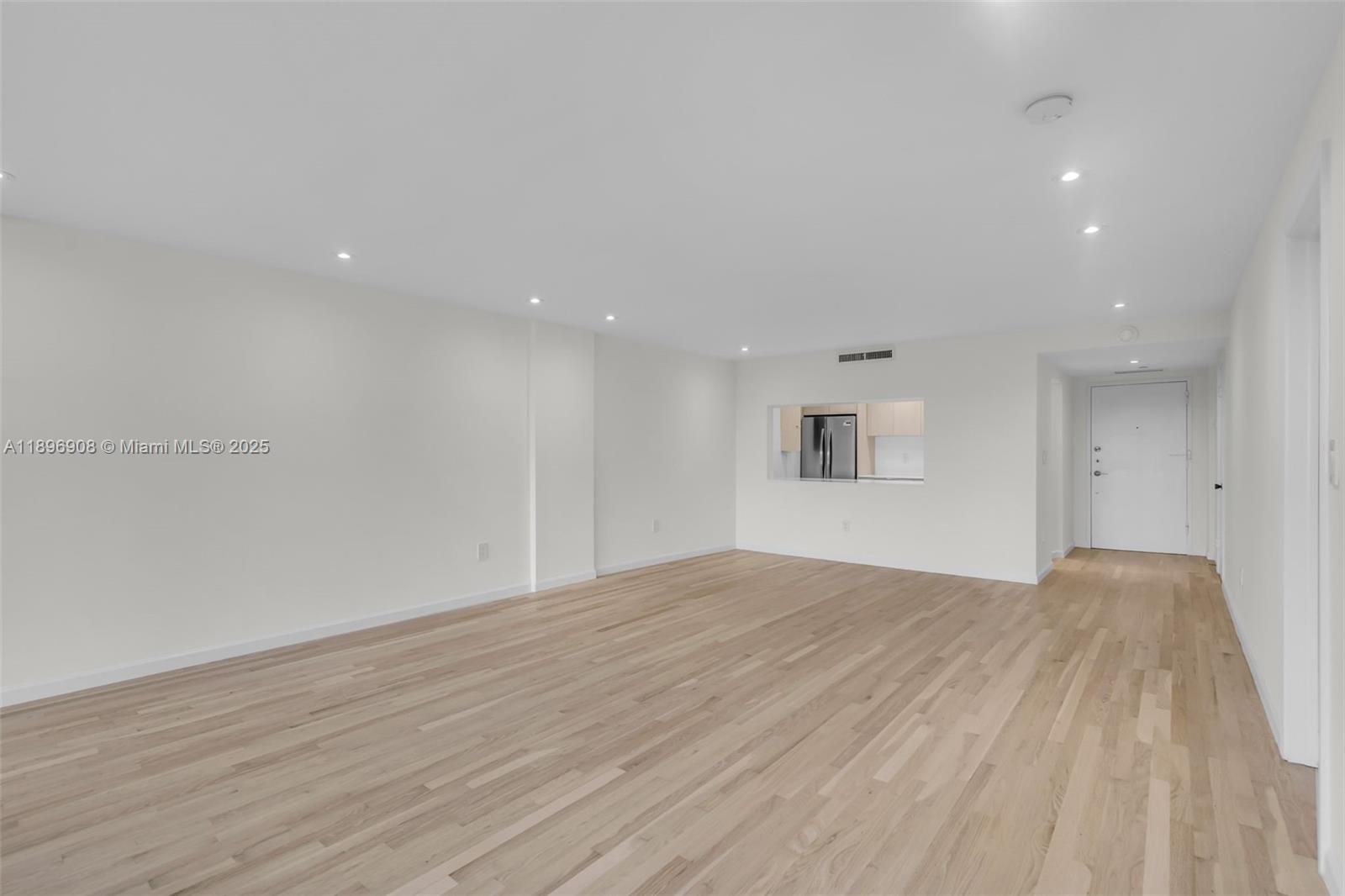 image Commodore Club West5